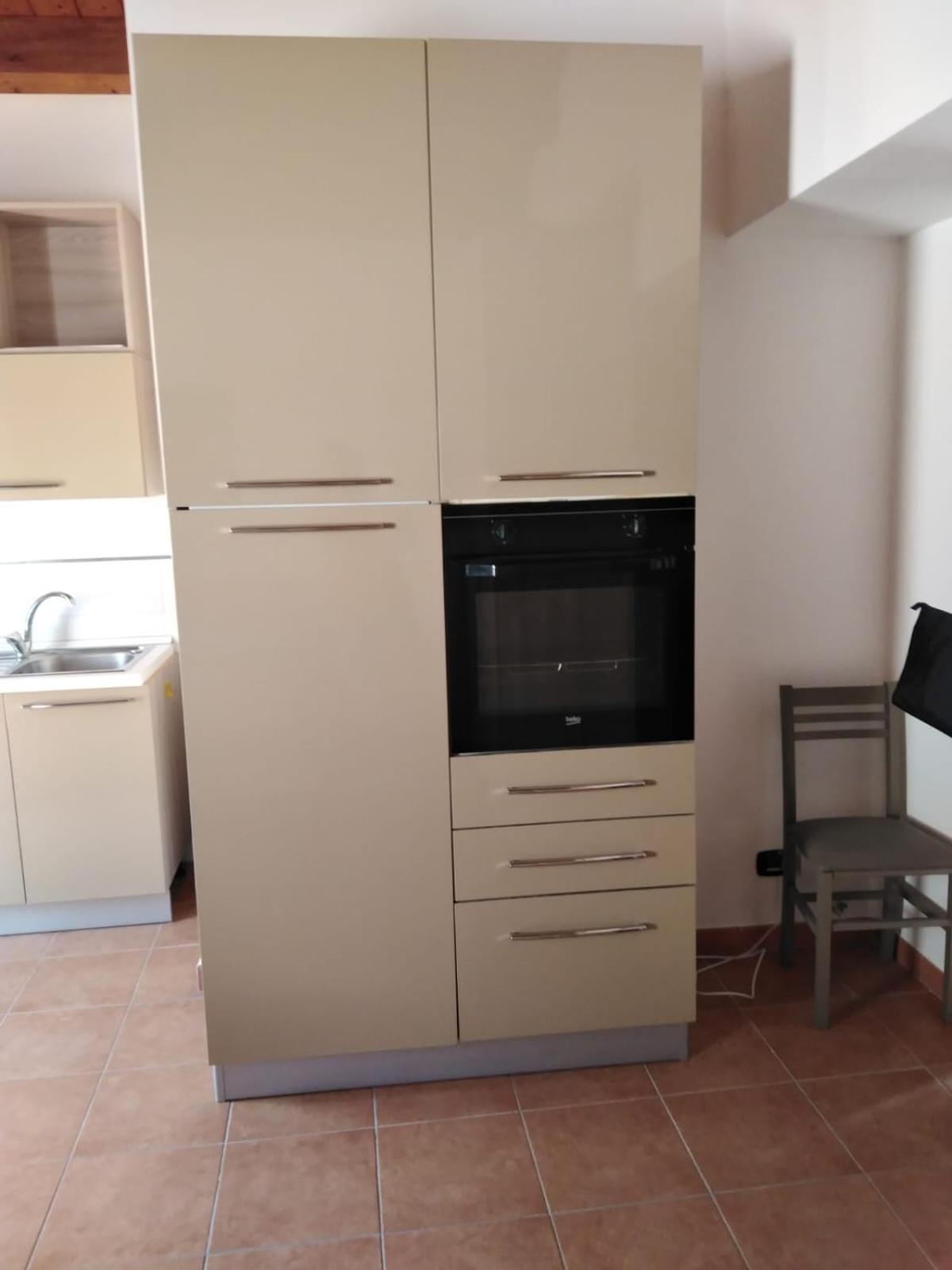 شقة Mansarda Con Terrazzo Privato بارليتا المظهر الخارجي الصورة