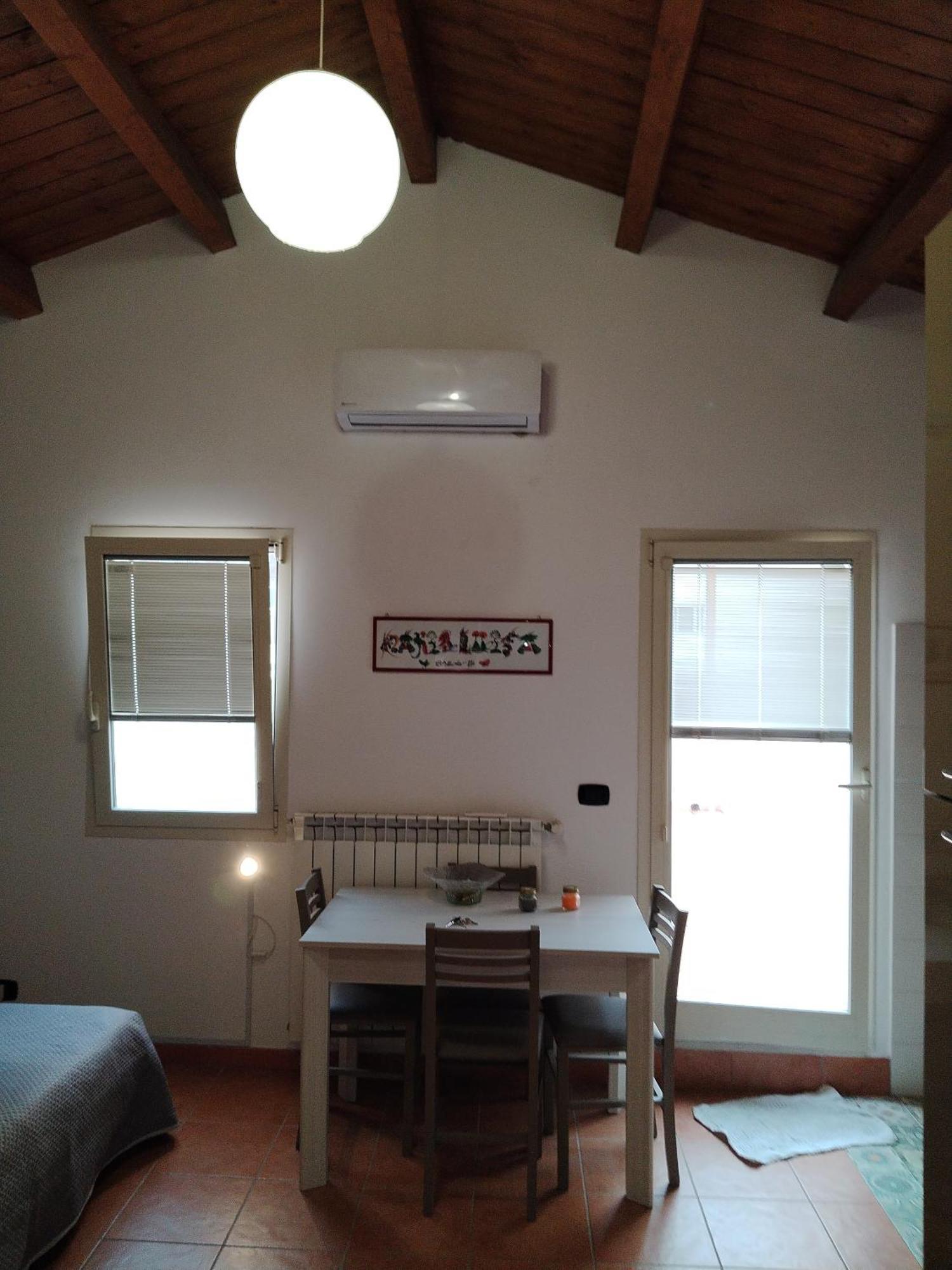 شقة Mansarda Con Terrazzo Privato بارليتا المظهر الخارجي الصورة